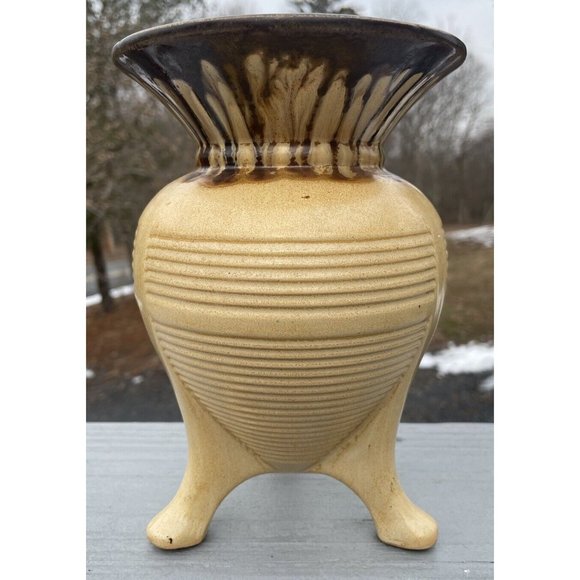 Antique Early 20th C. TECO Ribbed Tripod Footed Yellow Glazed Art Deco Pottery - Picture 13 of 16